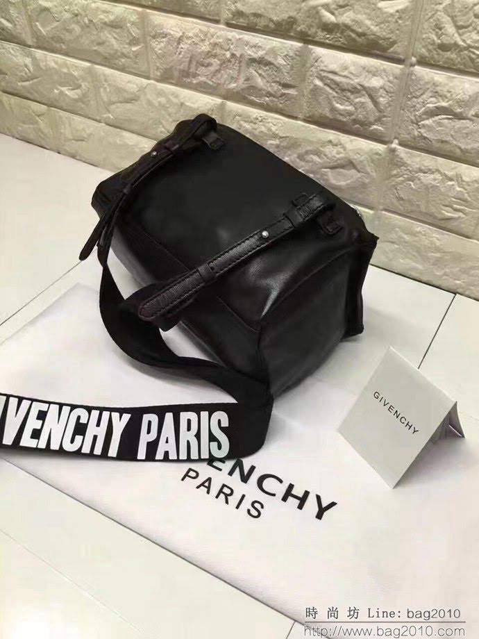 GlVENCHY紀梵希 最新白字Logo 白字肩帶 平紋胎牛 潘多拉 手提斜挎包  tsg1072